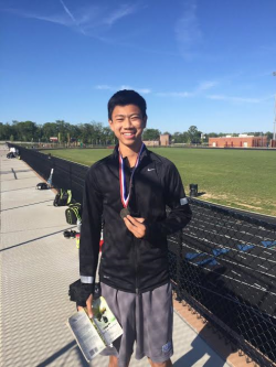 Second singles player Andrew Leung was the only Viking to win his section. Photo courtesy Jasen Gohn.